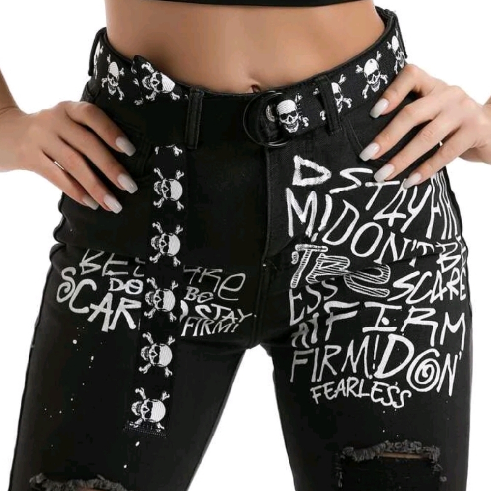 Black & white skull D ring belt New